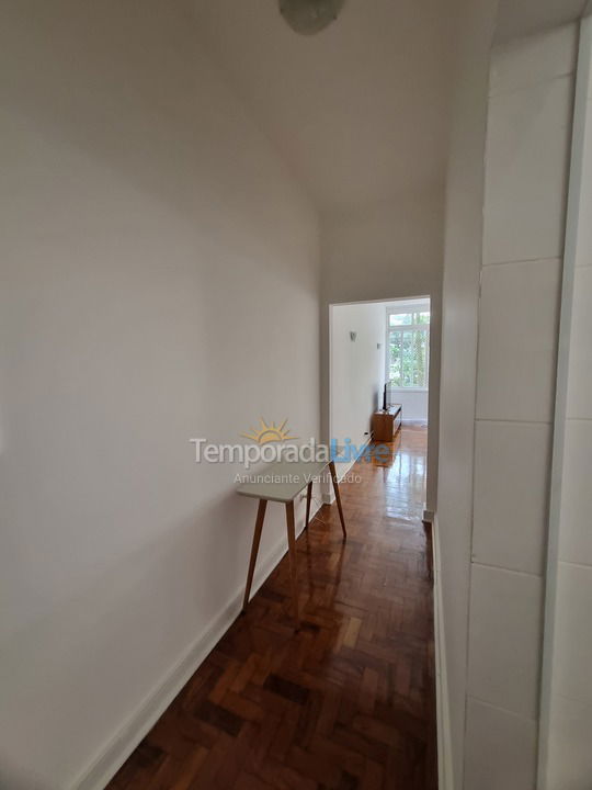 Apartamento para aluguel de temporada em Guarujá (Pitangueiras)