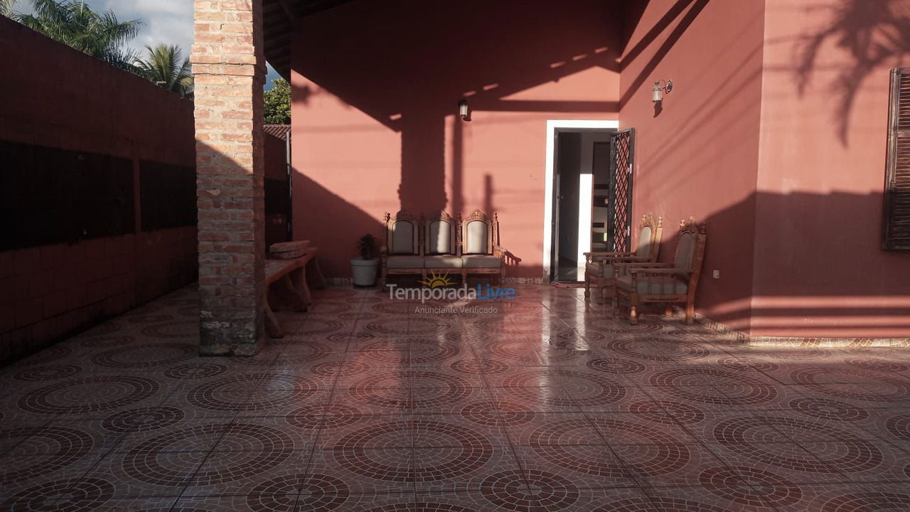 Casa para aluguel de temporada em Boracéia (Rua José Costa 520)