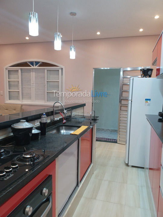 House for vacation rental in Praia Grande (Vila Mirim)