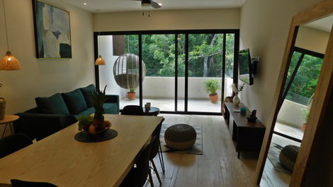 Apartment with Jungle View Amenities