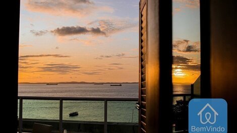 Dúplex de alto lujo en Cloc Marina con impresionantes vistas al mar