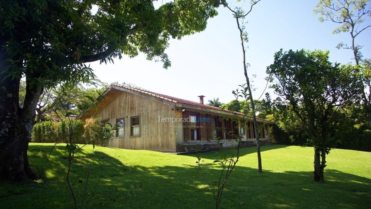 Casa para alquiler de vacaciones em Itatiaia (Jardim Martinelli)