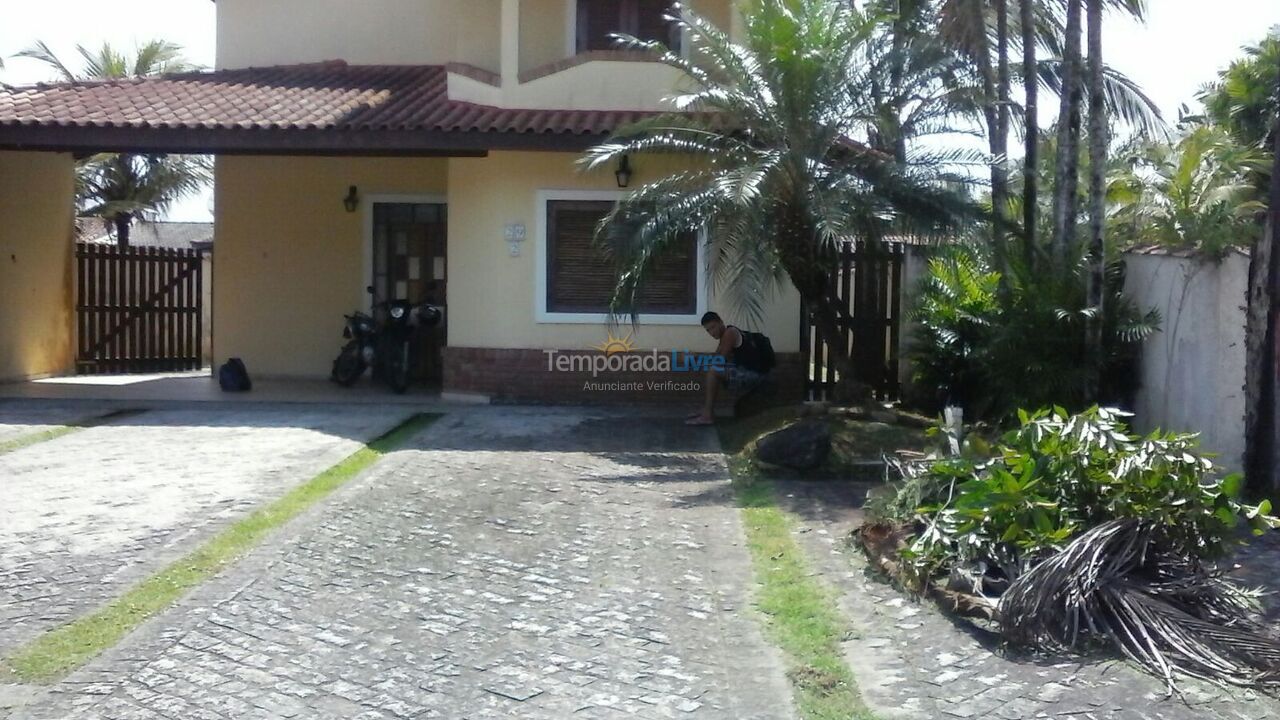 Casa para alquiler de vacaciones em Bertioga (Boraceia)