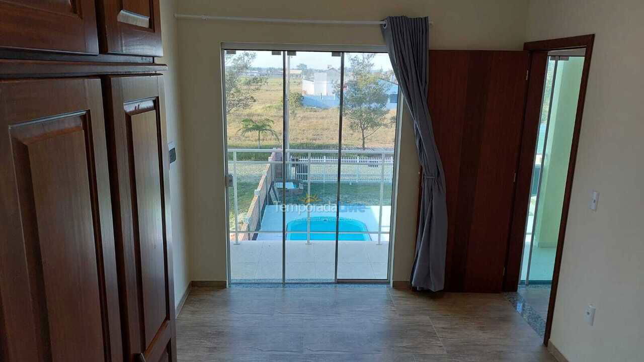 House for vacation rental in Balneário Gaivota (Praia Lagoa Cortada)
