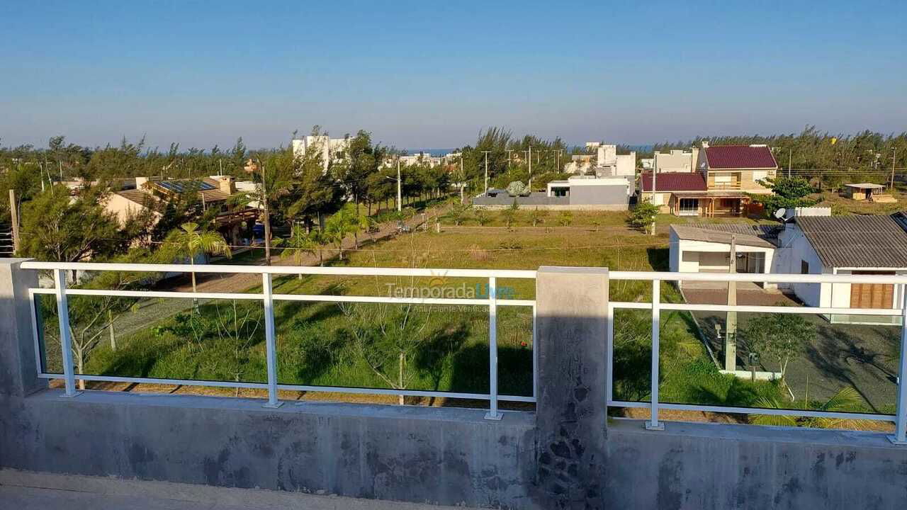 Casa para alquiler de vacaciones em Balneário Gaivota (Praia Lagoa Cortada)