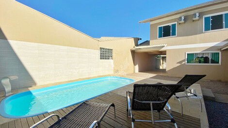 House for 12 people with pool Mariscal Bombinhas beach