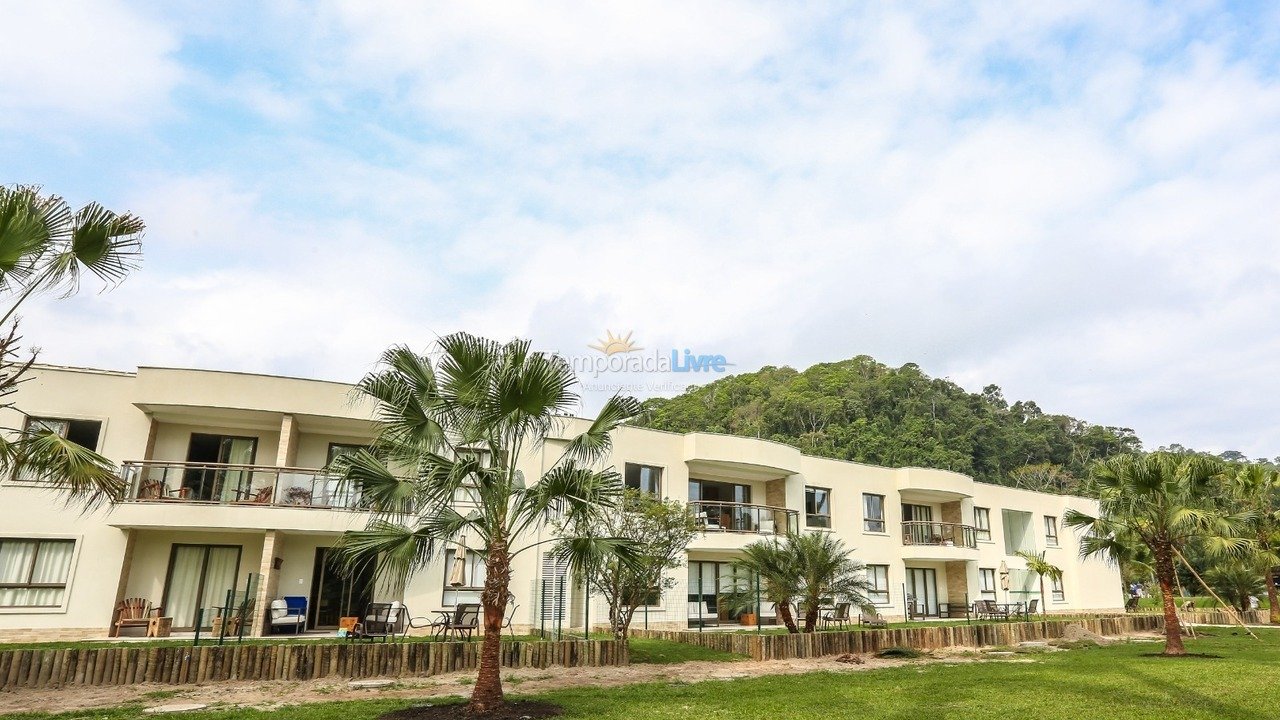 Apartment for vacation rental in Angra dos Reis (Parque Mambucaba Praia Vila Residencial)