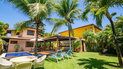 Casa com Piscina - Porto das Baleias