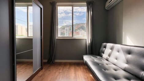 Apartamento reformado para aluguel de temporada em Ipanema