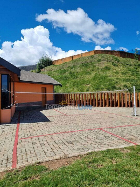 Casa para aluguel de temporada em Campos do Jordão (Vila Médica)