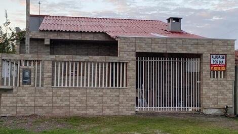 House for rent in Guaratuba - Coroados