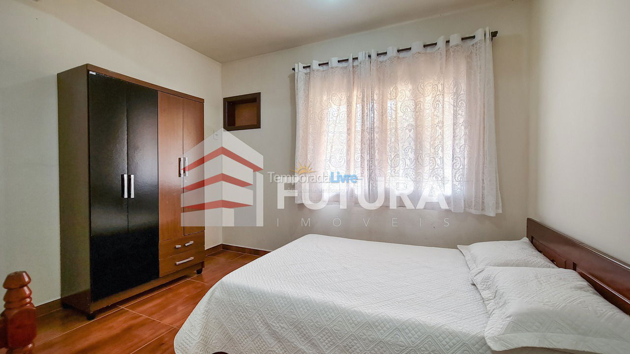 Apartamento para aluguel de temporada em Bombinhas (Canto Grande)