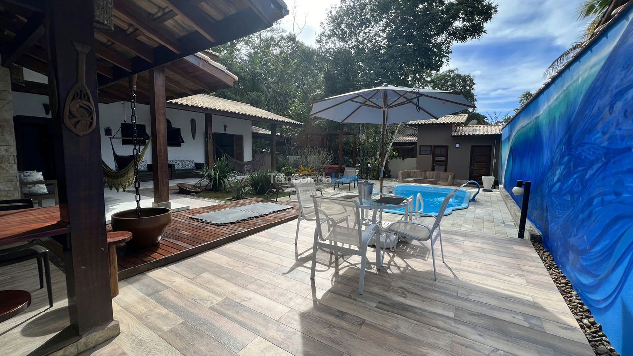 Casa para aluguel de temporada em Ubatuba (Praia de Itamambuca)