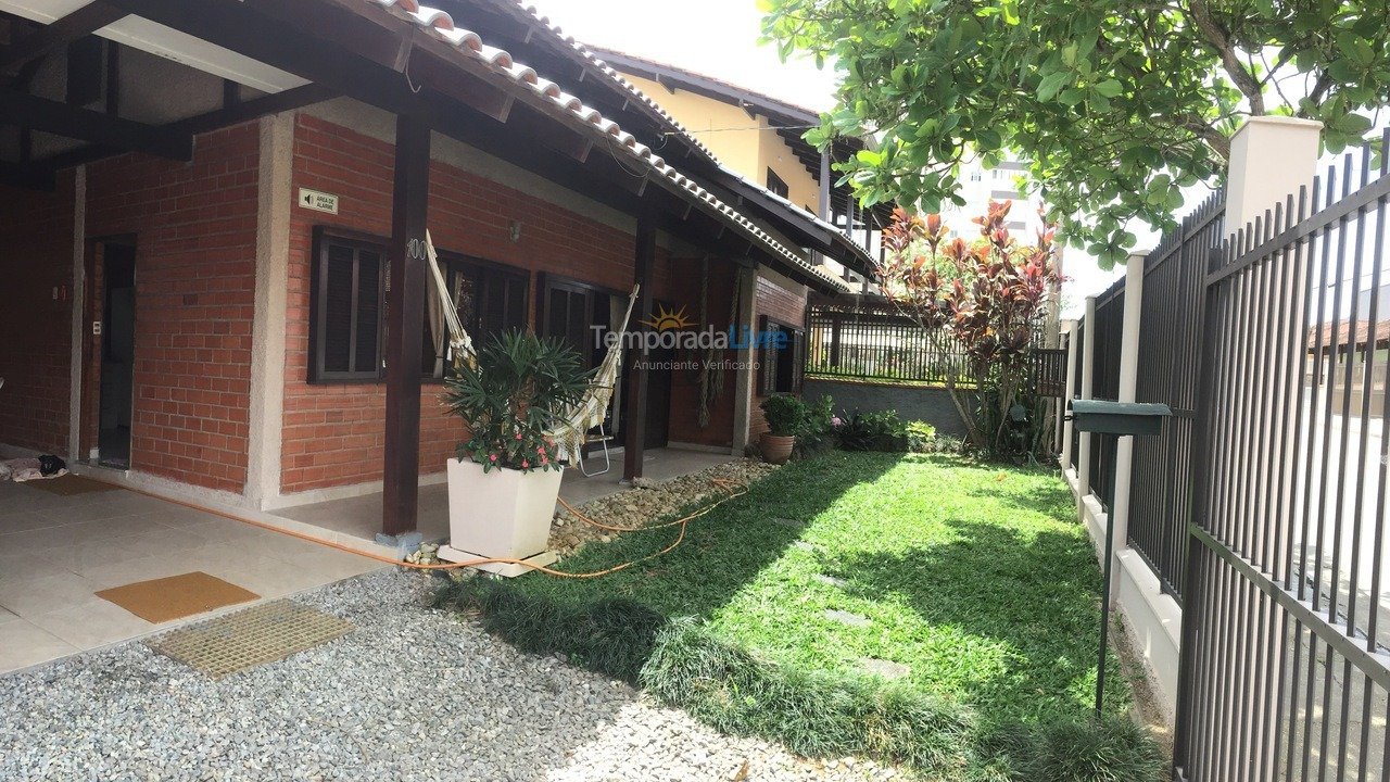 Casa para aluguel de temporada em Barra Velha (Itajuba)