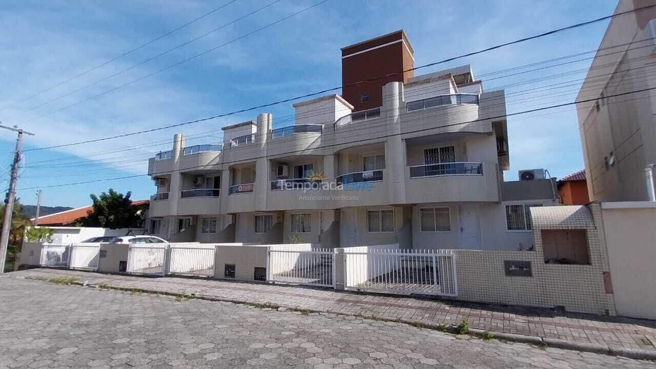 Casa para alquiler de vacaciones em Bombinhas (Praia de Bombas)