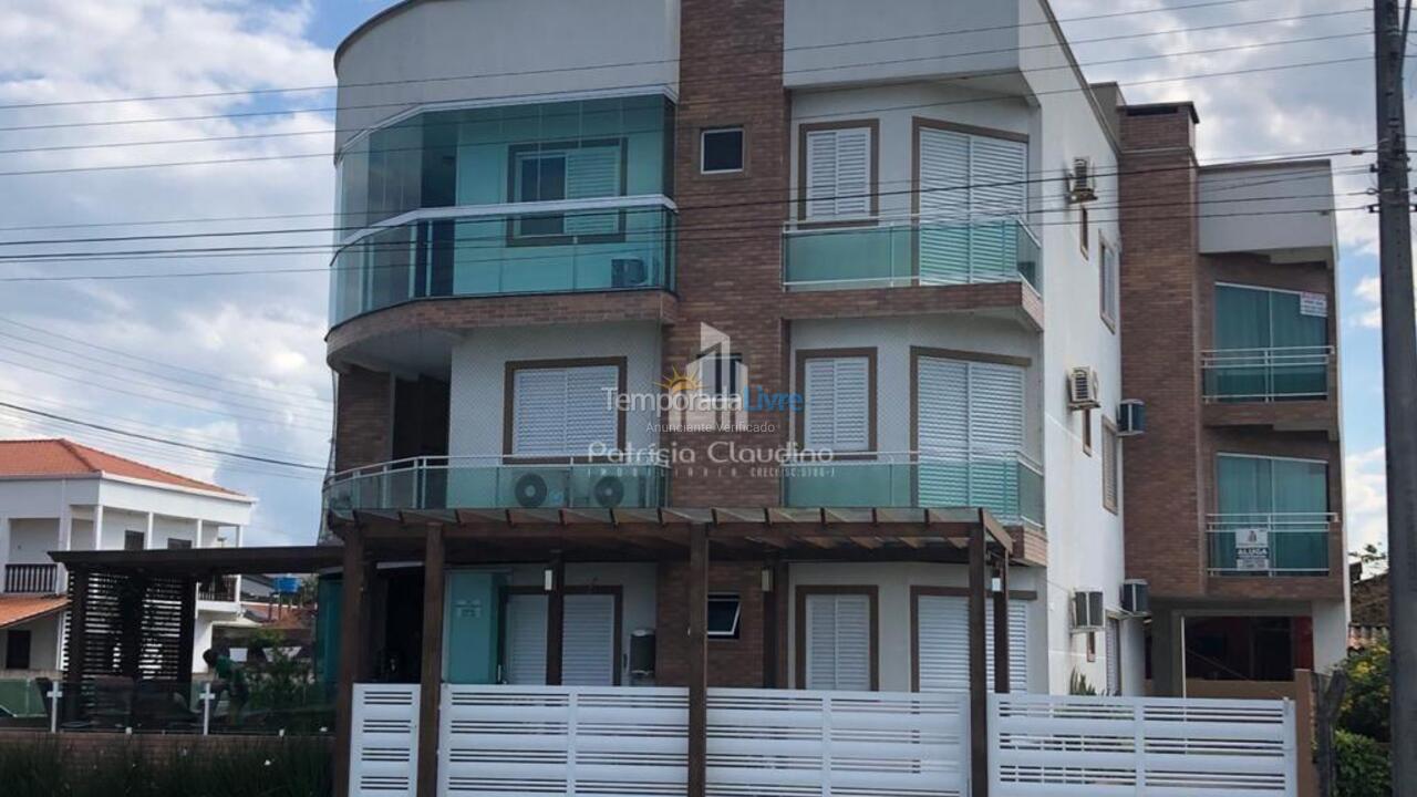 Apartamento para aluguel de temporada em Itapoá (Rainha do Mar)