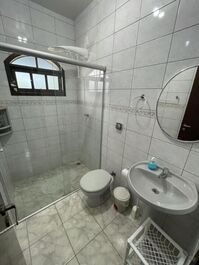Casa con piscina para 13 personas a 180 metros de la playa!