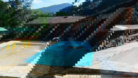 Chácara c/Piscina Climatizada próx.Centro de Mairiporã