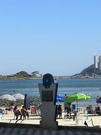 Sandy beach Pitangueiras Beach/Enseada Beach CHRISTMAS AND NEW YEAR AVAILABLE