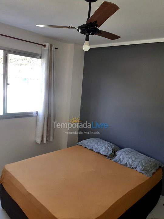 Apartamento para aluguel de temporada em Piúma (Monte Agha)