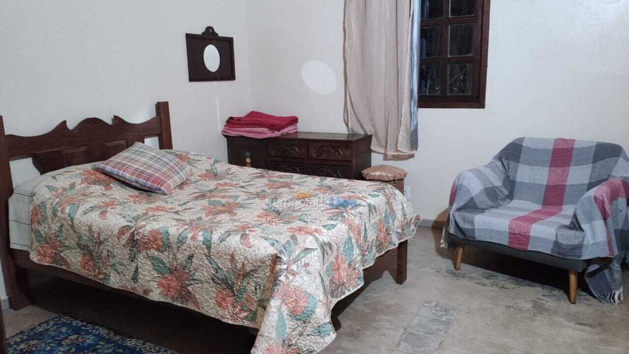 Casa para aluguel de temporada em Serro (São Gonçalo do Rio das Pedras)