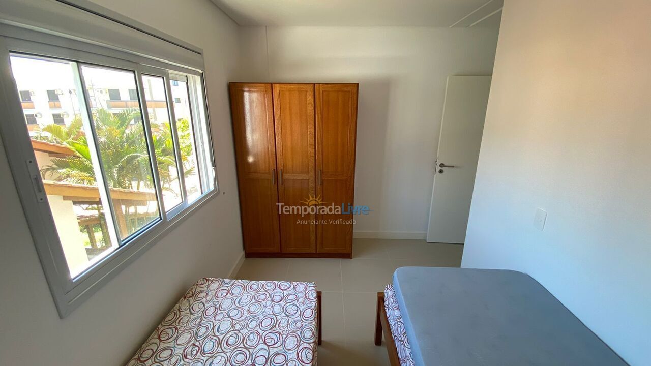 Apartment for vacation rental in Governador Celso Ramos (Praia de Palmas)