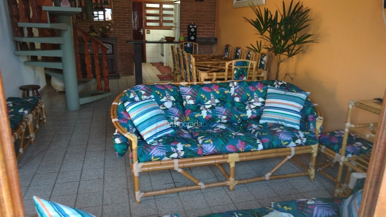 Casa para aluguel de temporada em Itanhaém (Jd Grandesp)
