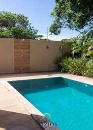 180 m from the beach! Complete house w/ pool
