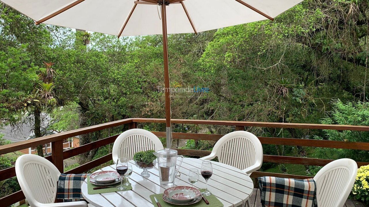 Casa para alquiler de vacaciones em Campos do Jordão (Fojo)