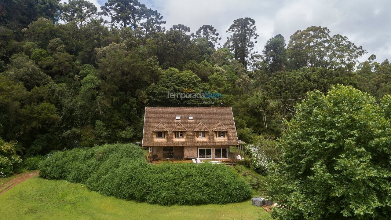 Casa para alquiler de vacaciones em Campos do Jordão (Descansopolis)