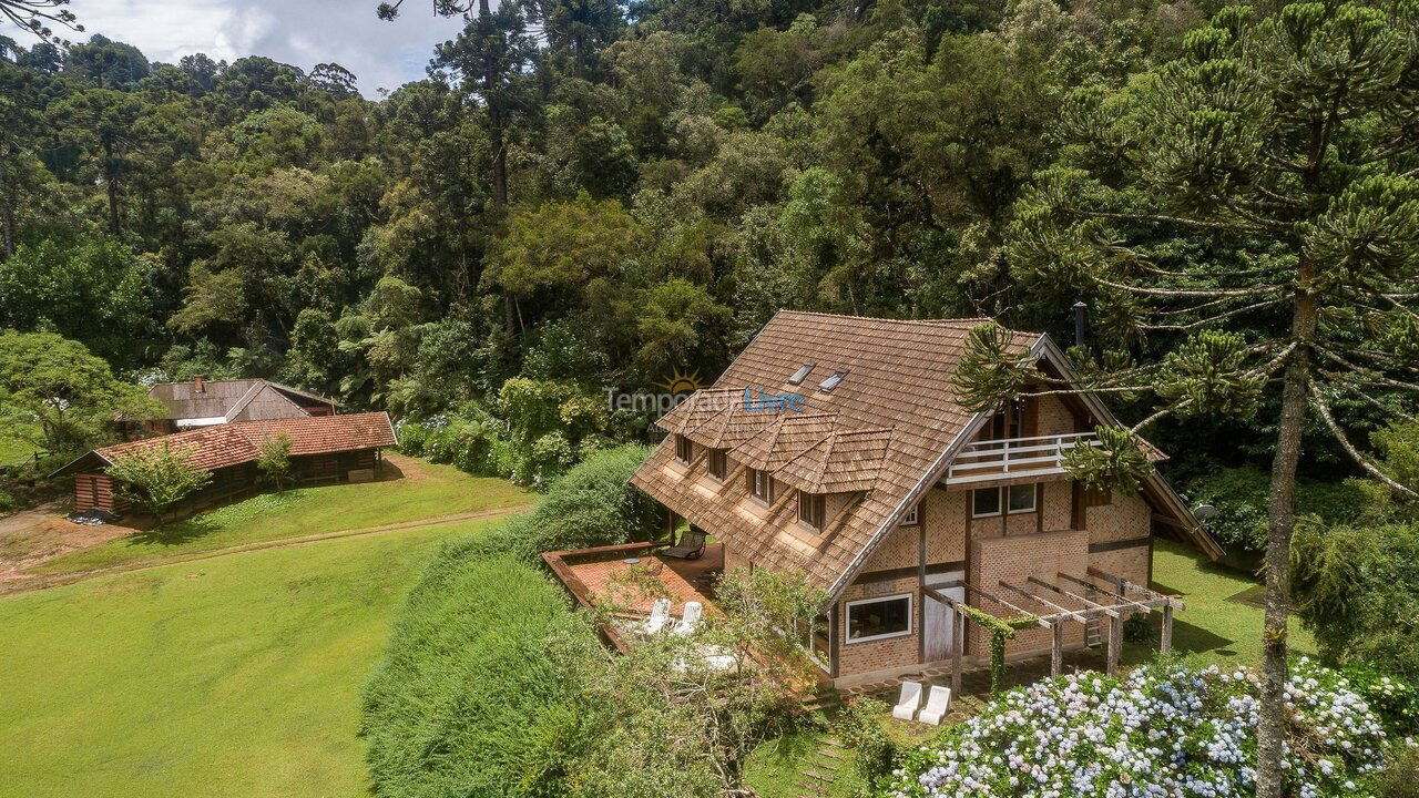 Casa para alquiler de vacaciones em Campos do Jordão (Descansopolis)