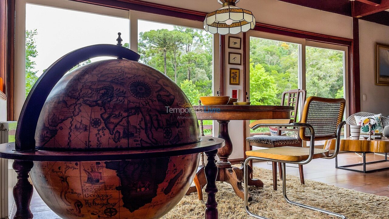 Casa para aluguel de temporada em Campos do Jordão (Descansopolis)