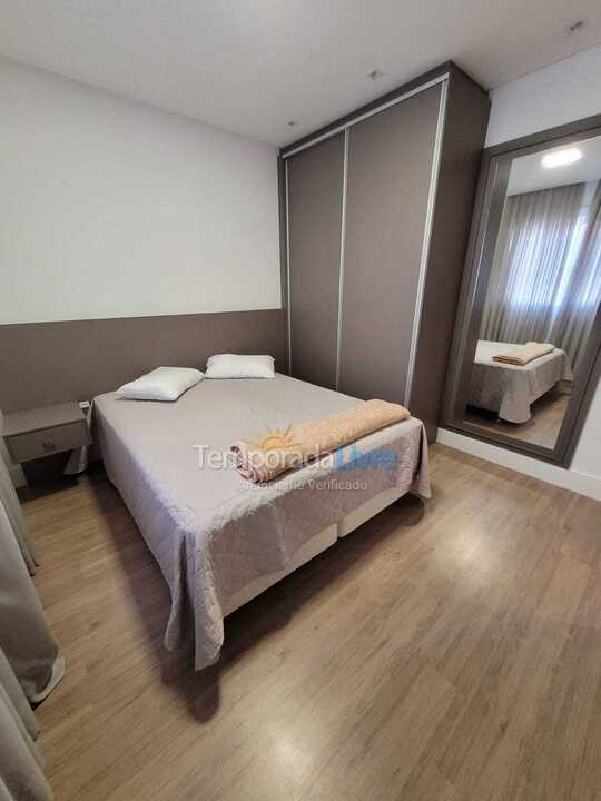 Apartamento para aluguel de temporada em Itapema (Meia Praia)