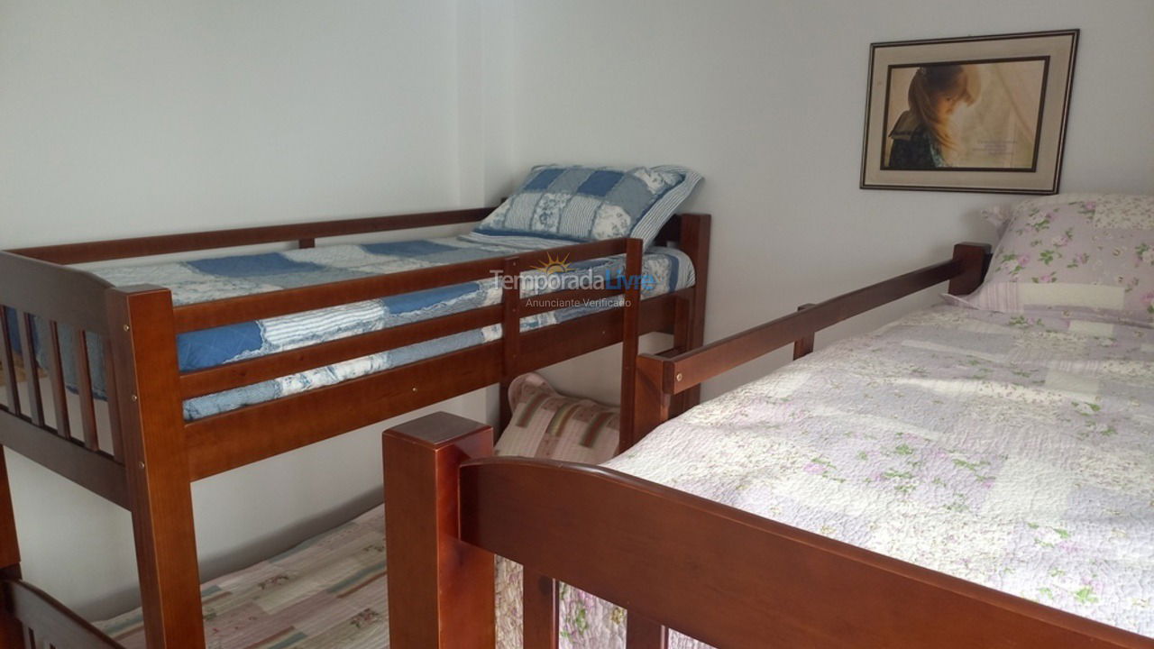 Apartamento para aluguel de temporada em Guarujá (Enseada)