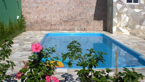 House with pool, for vacation rentals for 14 people