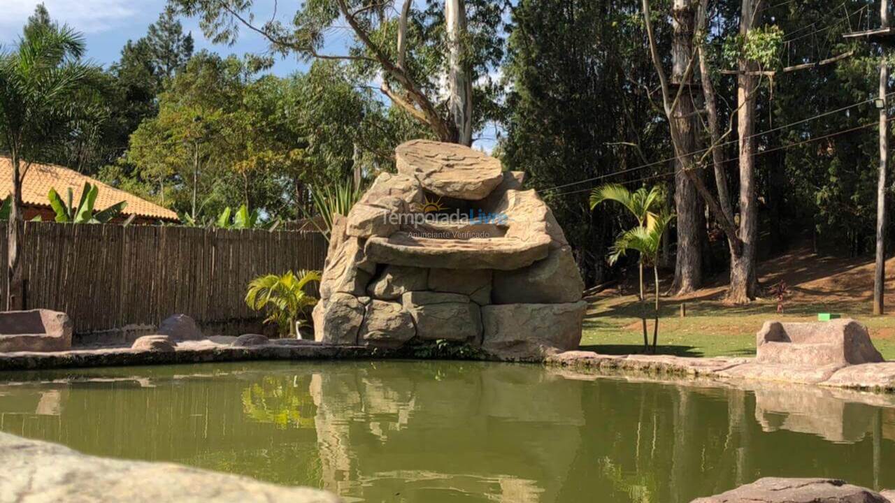 Chácara / sítio para aluguel de temporada em Ibiúna (Bairro da Cachoeira)