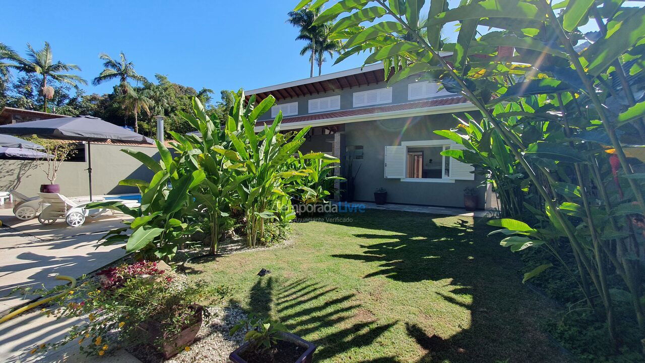 Casa para aluguel de temporada em Ubatuba (Praia do Lázaro)