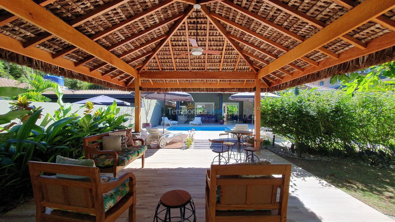 Casa para aluguel de temporada em Ubatuba (Praia do Lázaro)