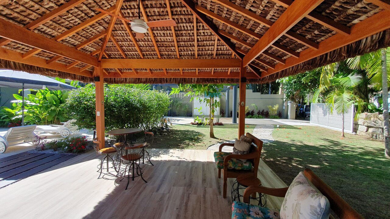 Casa para aluguel de temporada em Ubatuba (Praia do Lázaro)