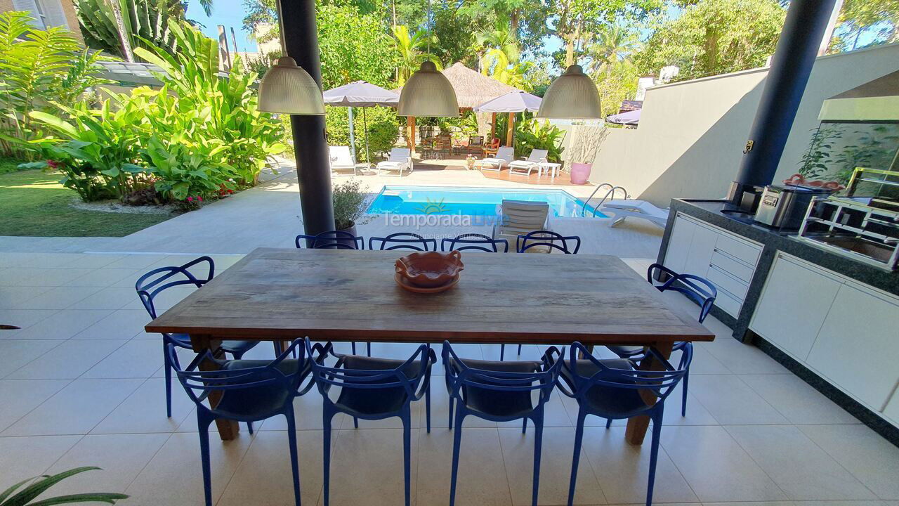 Casa para aluguel de temporada em Ubatuba (Praia do Lázaro)