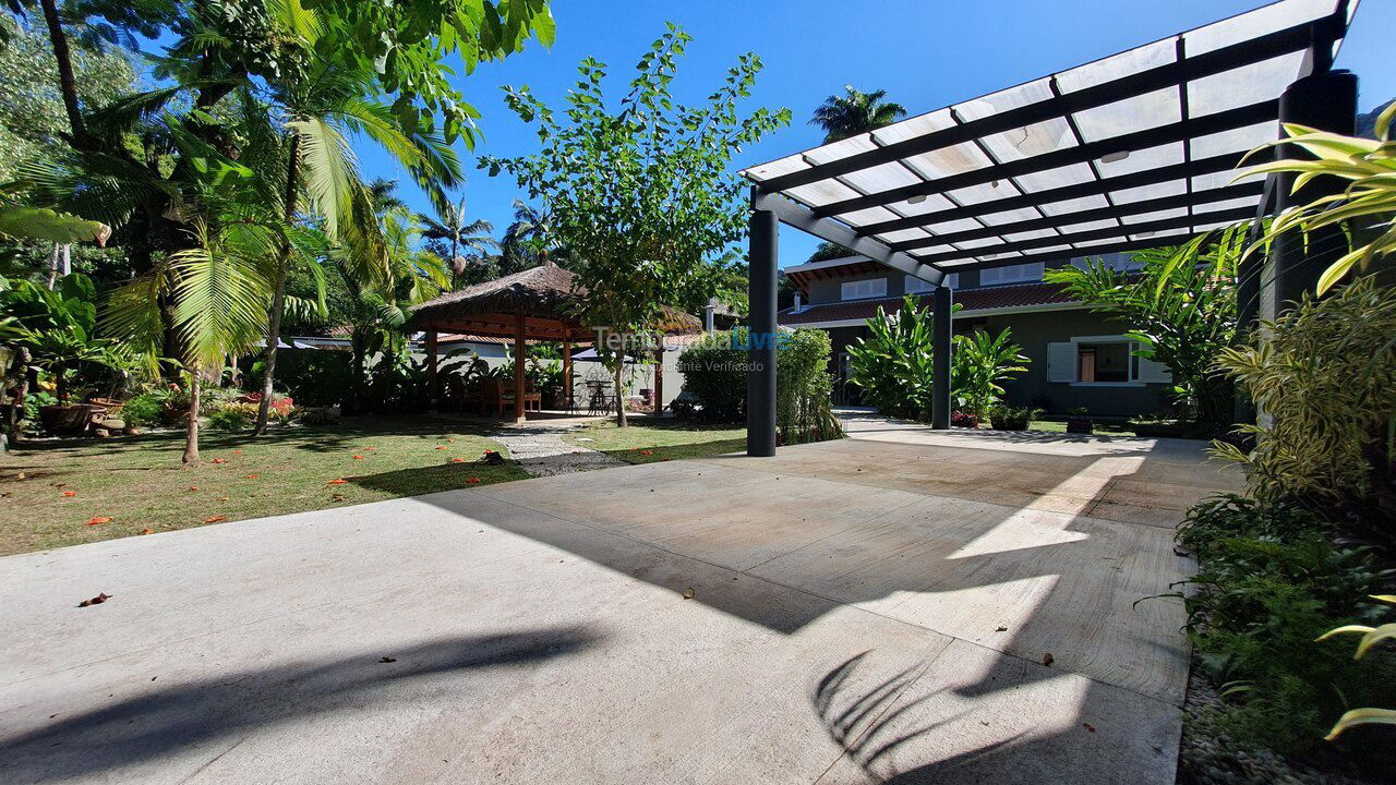 Casa para aluguel de temporada em Ubatuba (Praia do Lázaro)