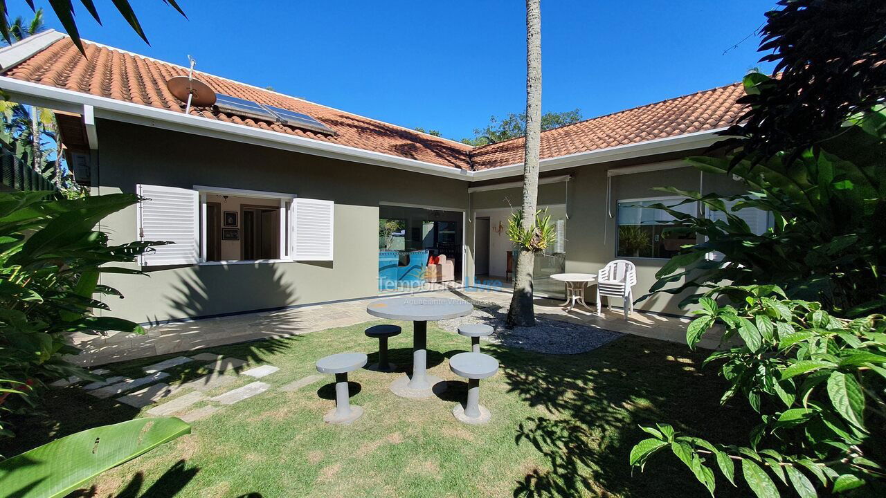 Casa para aluguel de temporada em Ubatuba (Praia do Lázaro)