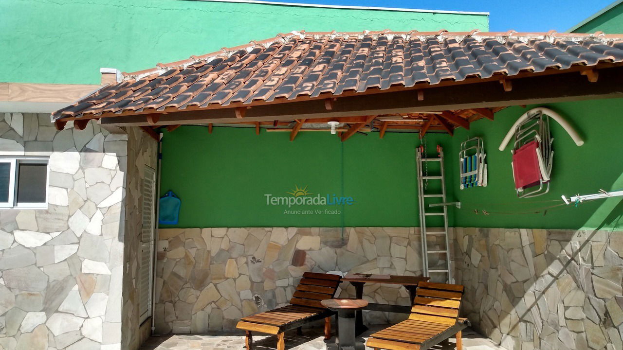 Casa para alquiler de vacaciones em Guaratuba (Nereidas)