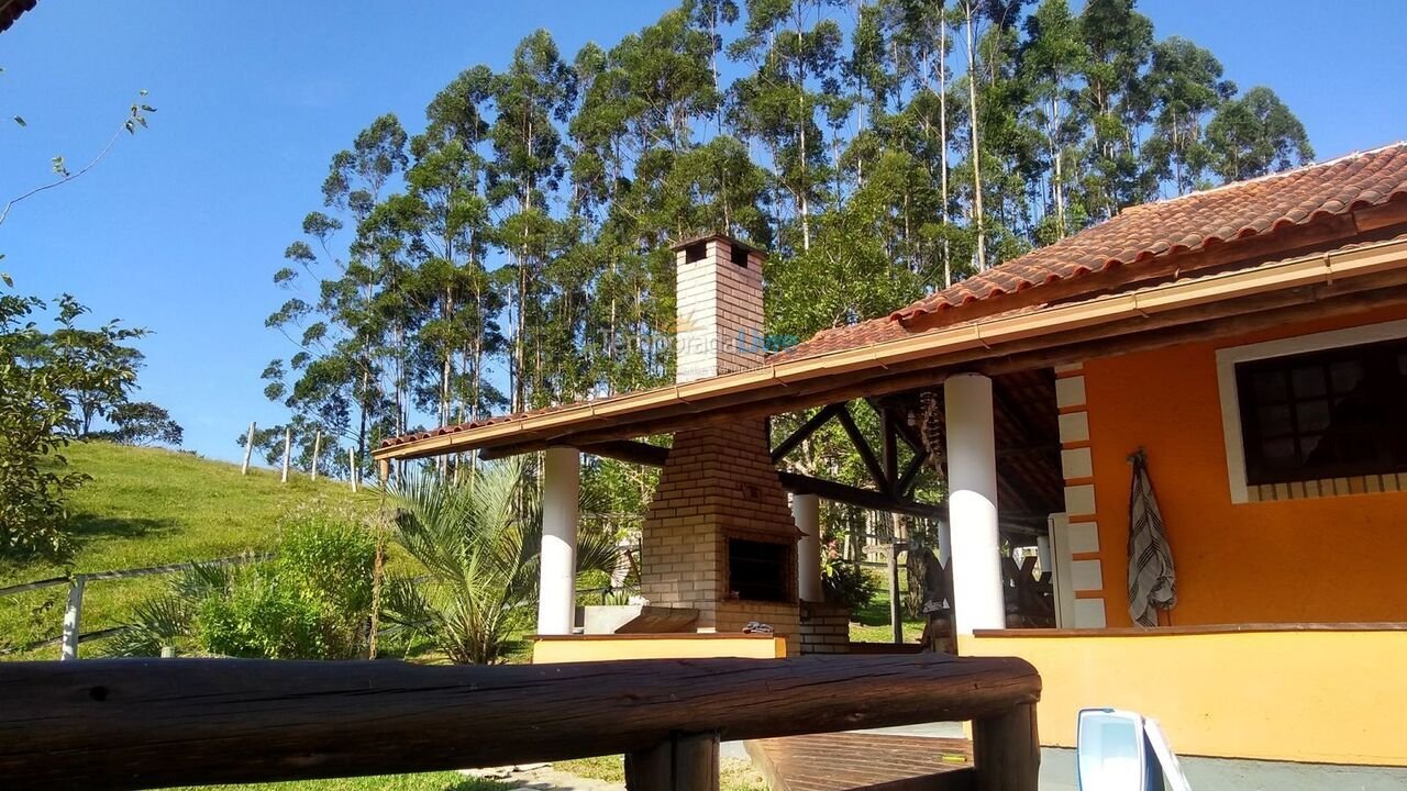 Granja para alquiler de vacaciones em águas Mornas (Rio Miguel)