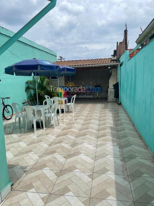 Casa para aluguel de temporada em Praia Grande (Vila Mar)