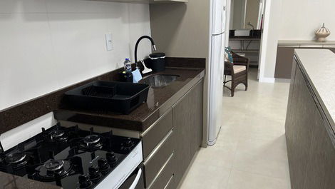 Lindo Apartamento 2 suítes na Praia de Mariscal