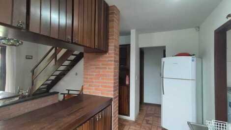 Beautiful house with large patio for 10 people in Canto Grande