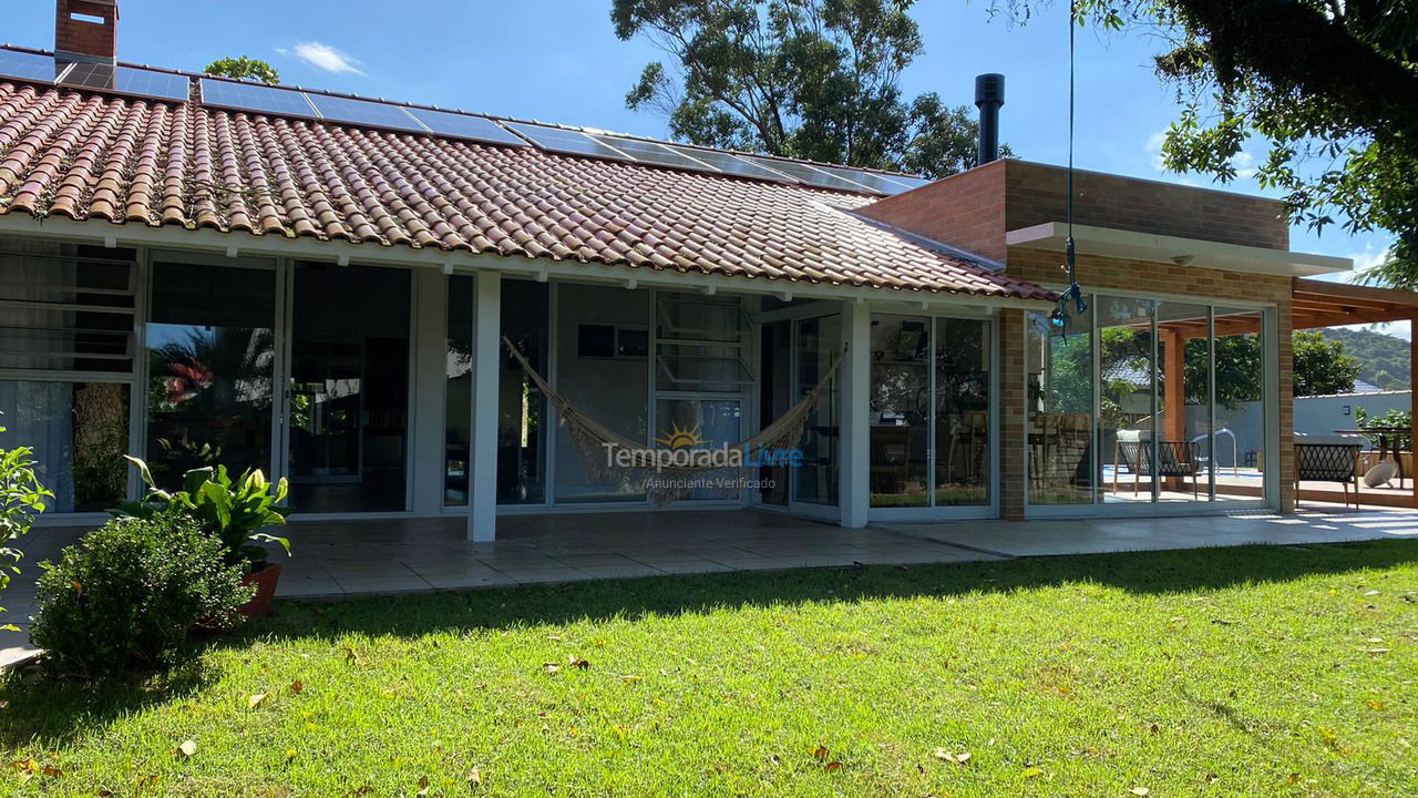 Casa para alquiler de vacaciones em Garopaba (Ferraz)