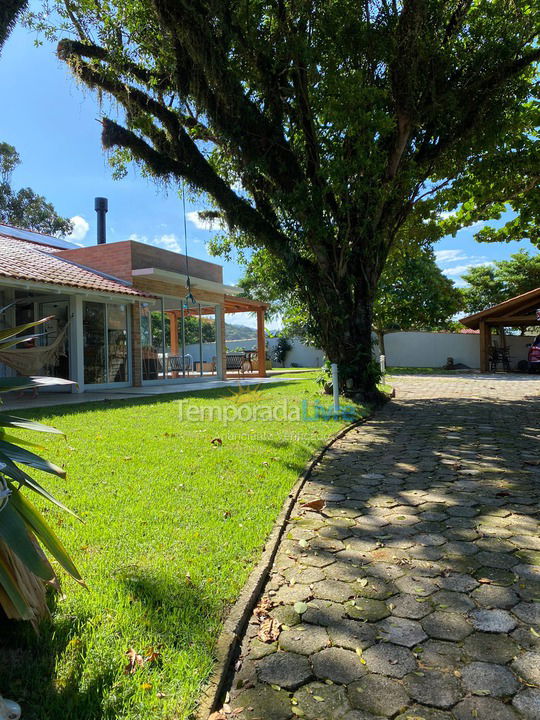 Casa para alquiler de vacaciones em Garopaba (Ferraz)