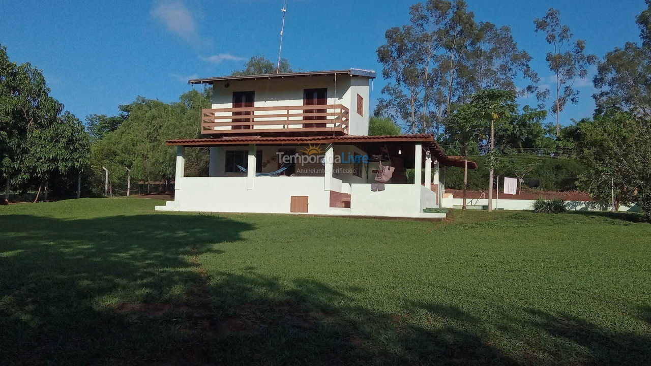 Granja para alquiler de vacaciones em Reginópolis (Palmital)